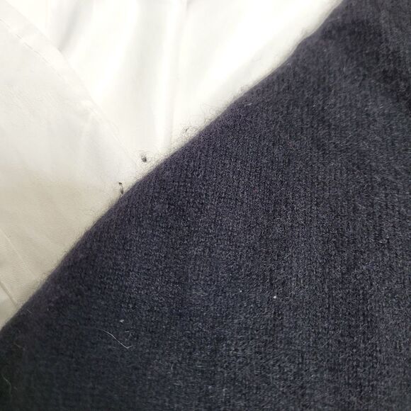 BLOOMINGDALE'S the men's store cashmere black v-neck sweater XXL - Picture 5 of 7